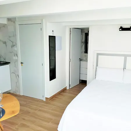 Moderno Atico Loft En Centro, Cerca De La Playa Y El Castillo Papa Luna *