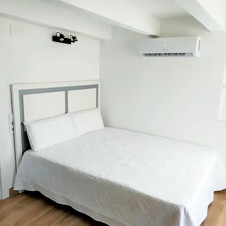 Lejlighed Moderno Atico Loft En Centro, Cerca De La Playa Y El Castillo Papa Luna Peñíscola